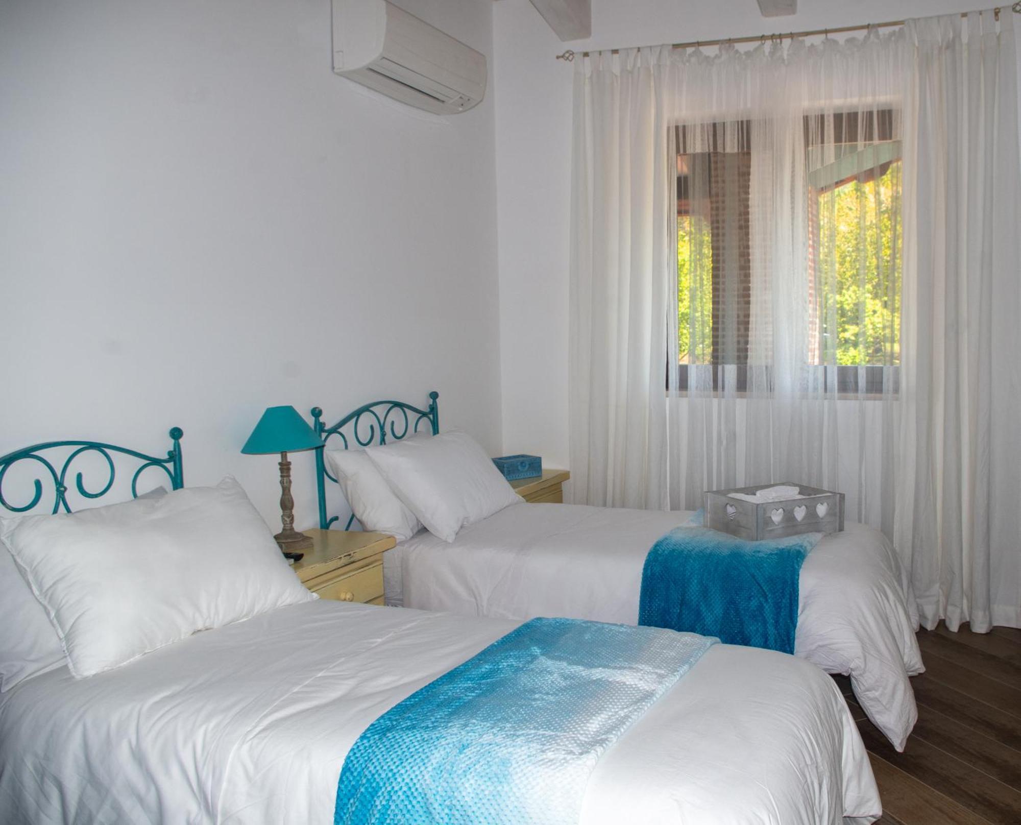 Caledonia B&B Меркато Сан Северино Екстериор снимка